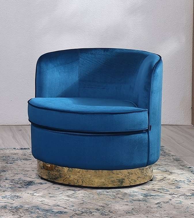 Кресло с латунным цоколем Emonda синего цвета