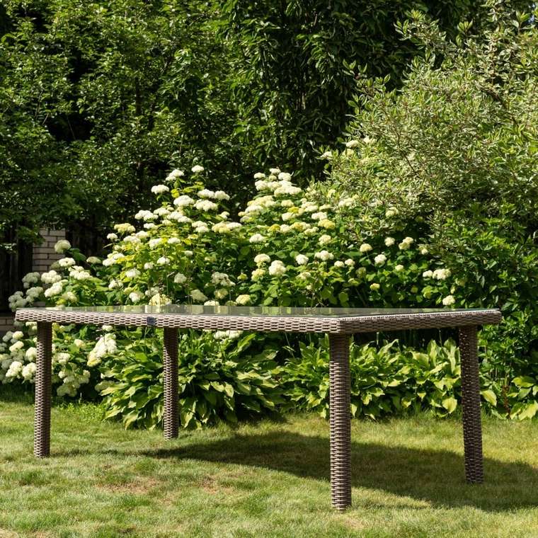 Садовый стол Antibes табачно-коричневого цвета