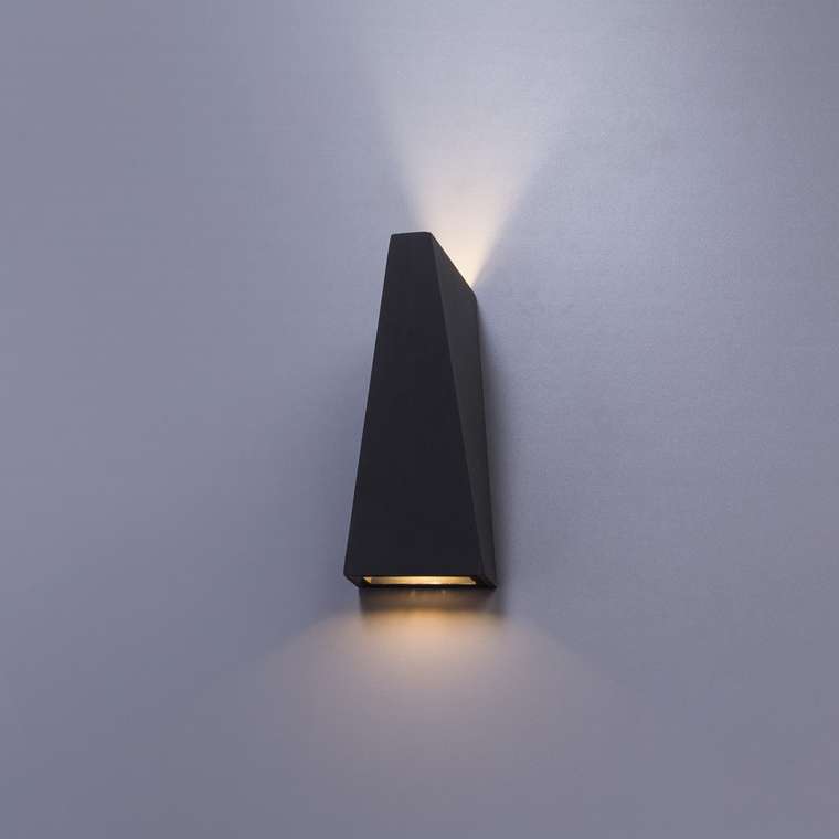 Уличный настенный светодиодный светильник Cometa серого цвета