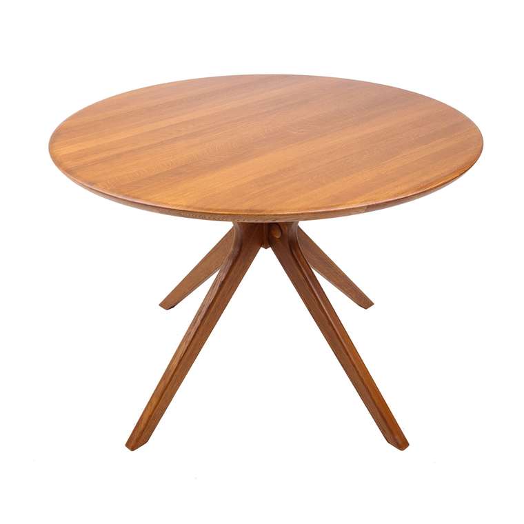 Обеденный стол Оксфорд коричневого цвета