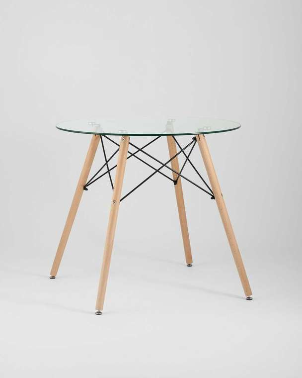 Обеденный стол со стеклянной столешницей на деревянных ножках