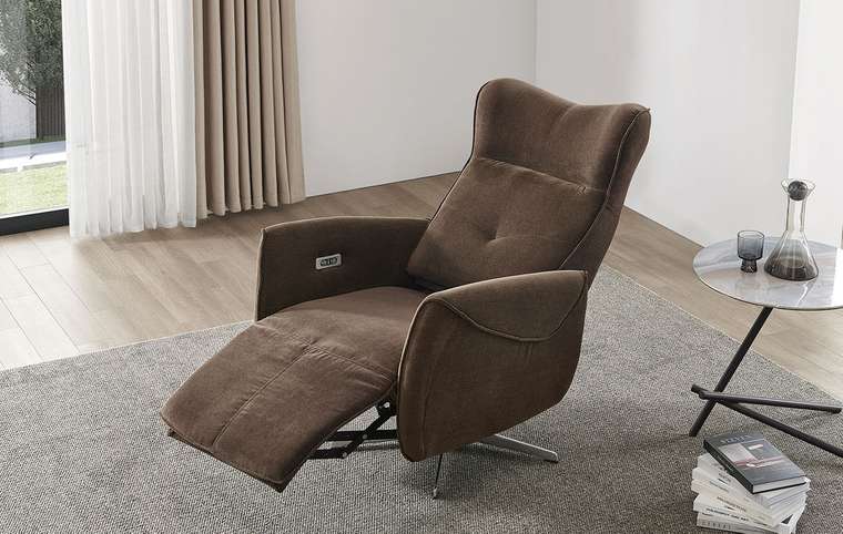 Кресло-реклайнер Leblon коричневого цвета