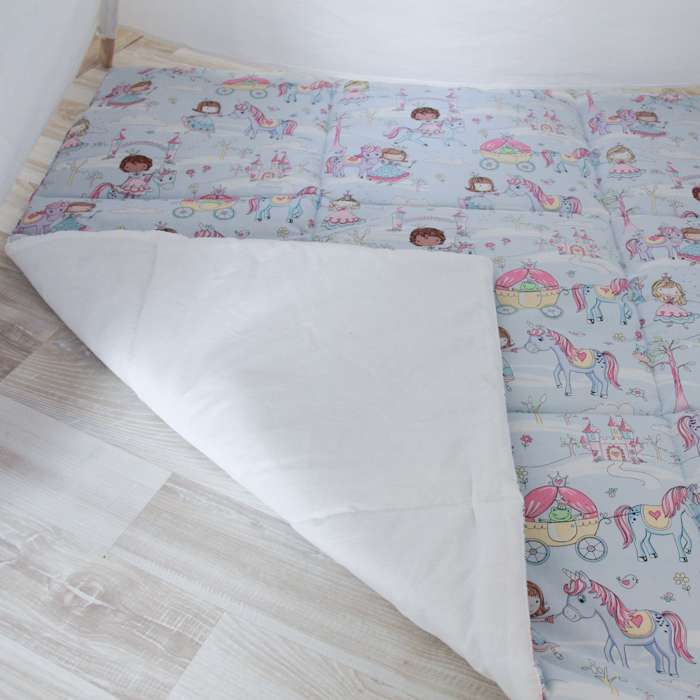 Стеганый игровой коврик Princess&Unicorn 110х110 см