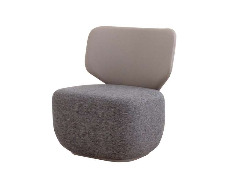 Кресло E5.2 серо-бежевого цвета