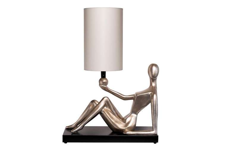 Настольная лампа Женщина с бежевым абажуром 