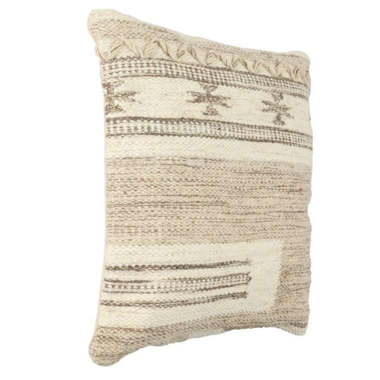 Подушка декоративная Chevery 45х45 бежевого цвета