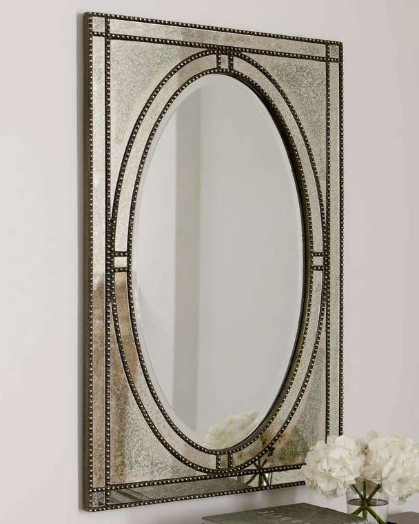 Настенное зеркало Бруно в раме раме серебряного цвета