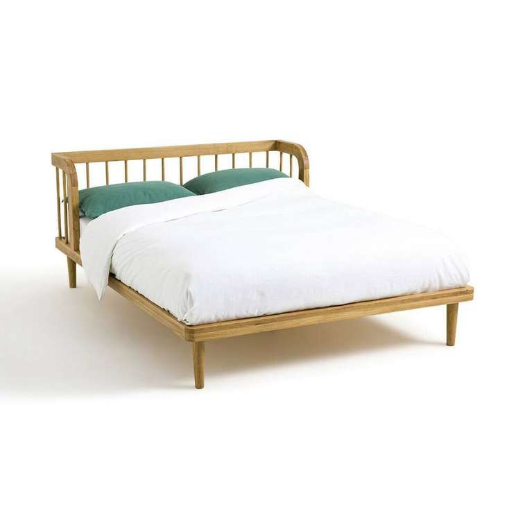 Кровать с кроватным основанием из массива дуба Matea 140x190 коричневого цвета