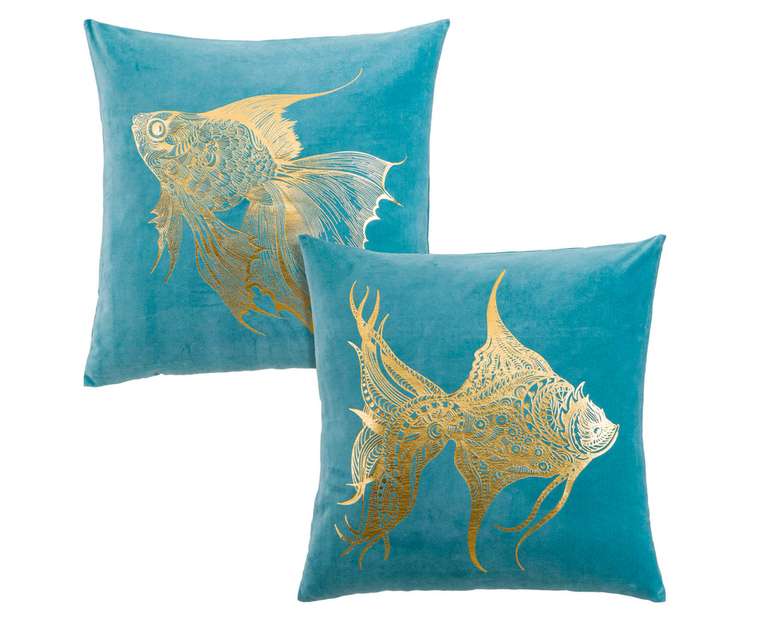 Декоративная подушка с золотой рыбкой