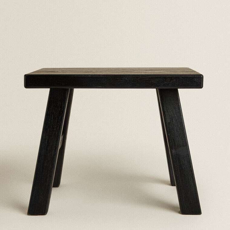 Маленькая табуретка