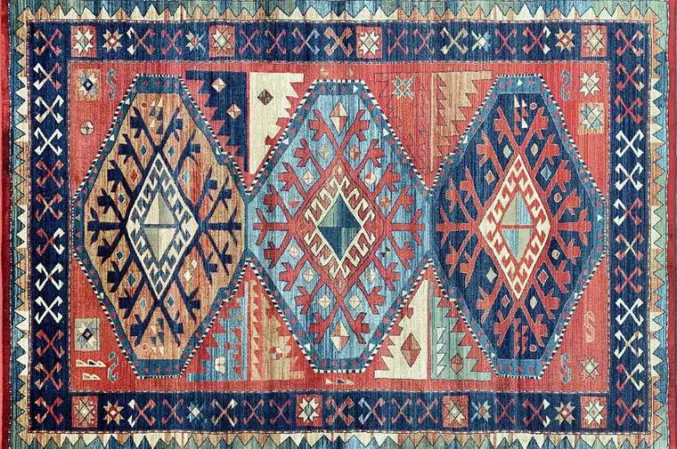 Ковер Antique 160х230 красно-синего цвета