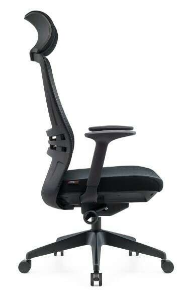 Офисное кресло Viking-31 черного цвета