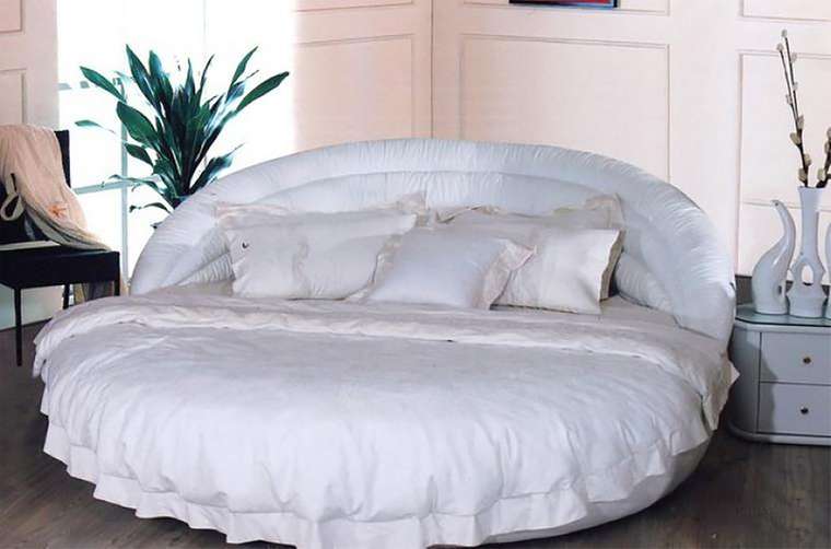 Кровать "Letto Rotondo GM 07" с обивкой из экокожи или велюра 220 см