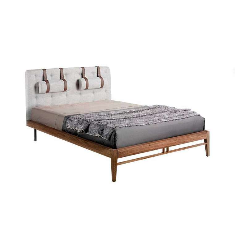 Кровать из массива ореха 160x200 коричневого цвета