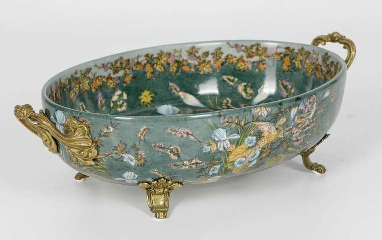 Чаша с ручками зеленого цвета