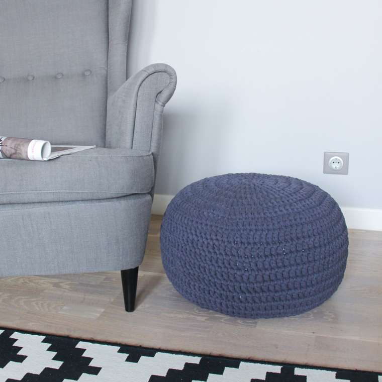Вязаный пуф Графитового цвета