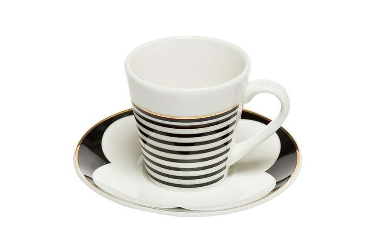 Кофейная чашка с блюдцем черно-белого цвета