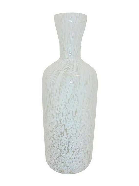 Стеклянная ваза белого цвета