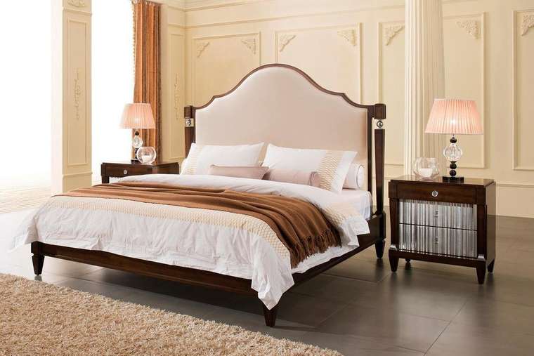 Кровать с решеткой FRATELLI BARRI "MESTRE"  светло-бежевый велюр 180х200 см