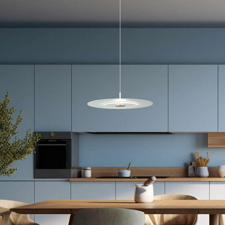 ПОДВЕСНОЙ СВЕТИЛЬНИК С МЕТАЛЛИЧЕСКИМ ПЛАФОНОМ 40031/1 LED / белый Kontur