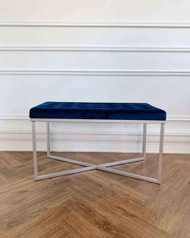 Банкетка с велюровой обивкой цвета Сапфир