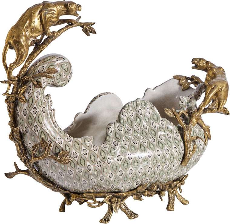 Чаша бежево-золотого цвета