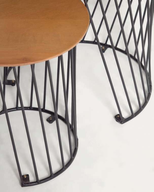 Комплект из двух кофейных столов Leska с деревянными столешницами