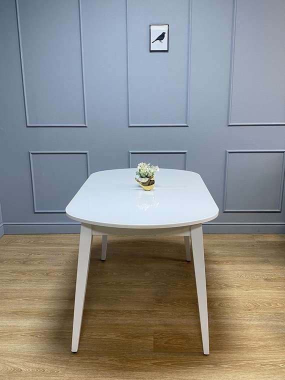 Раздвижной обеденный стол 1300 М белого цвета с основанием из массива бука