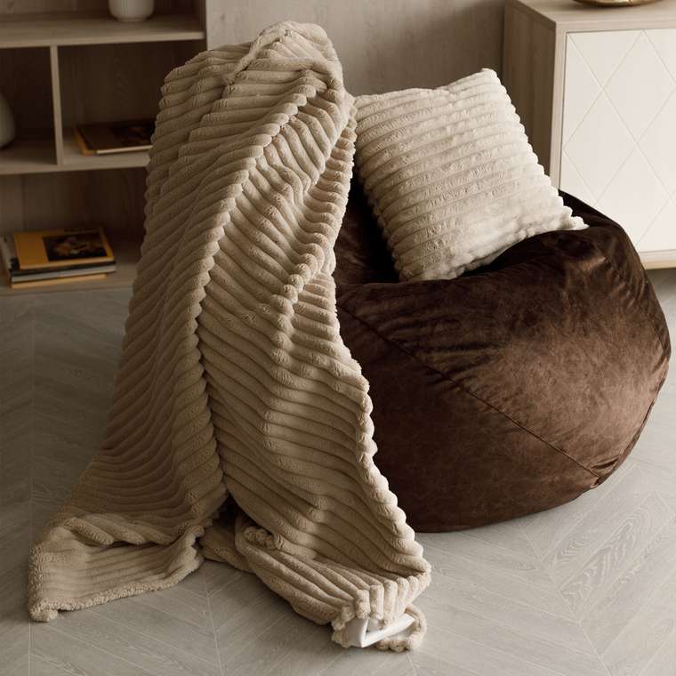 Декоративная подушка Cozy 45х45 бежевого цвета