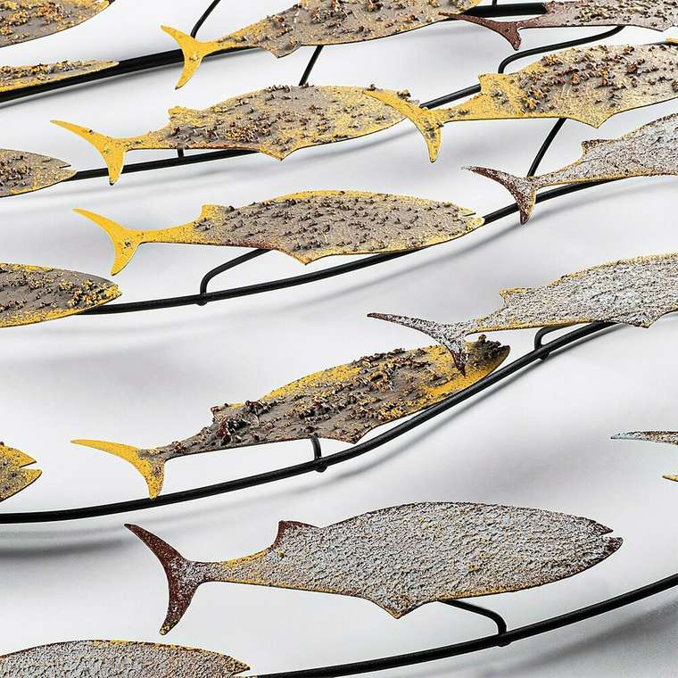 Настенный декор ручной работы Рыбы 58х94 из металла 