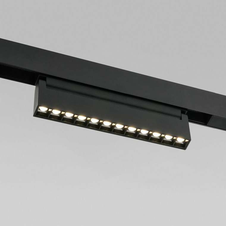 Трековый светильник Slim Magnetic HL02 черного цвета