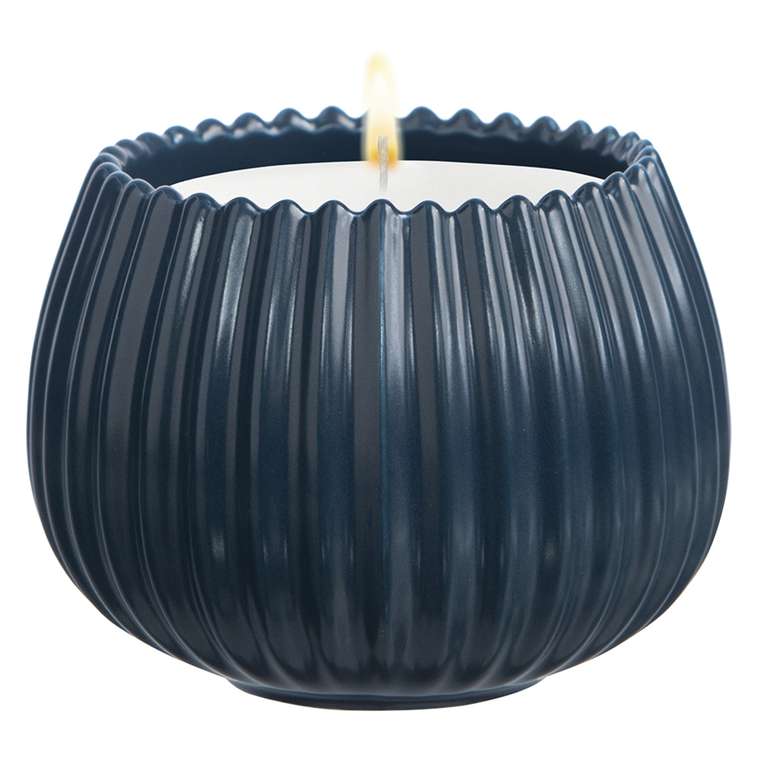 Свеча ароматическая Vetiver & black cypress синего цвета