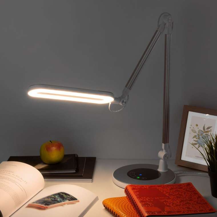 Светодиодная настольная лампа с сенсорным управлением 80420/1 серебристый Modern