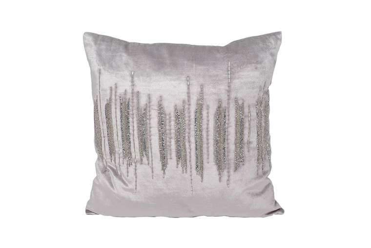 Подушка с бисером Линии серебряного цвета