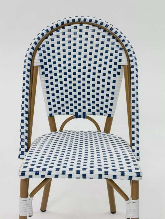 Набор из двух плетеных французских стульев Грас бело-бежевого цвета