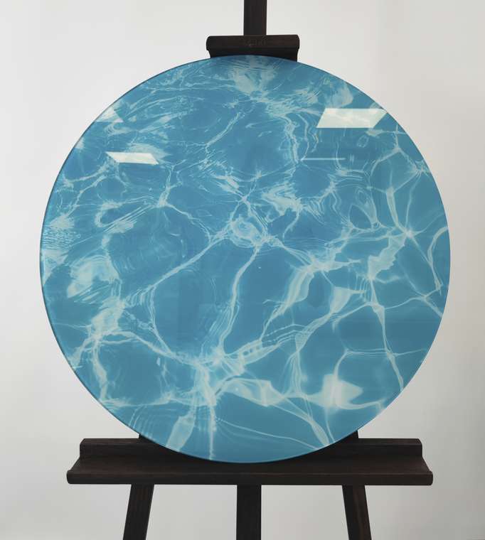 Картина Sea Mood d60 на закаленном стекле голубого цвета