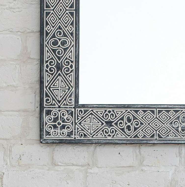 Настенное зеркало Papua Black 70x82 в раме из массива сосны