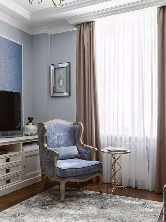 Кресло Сезарина голубого цвета