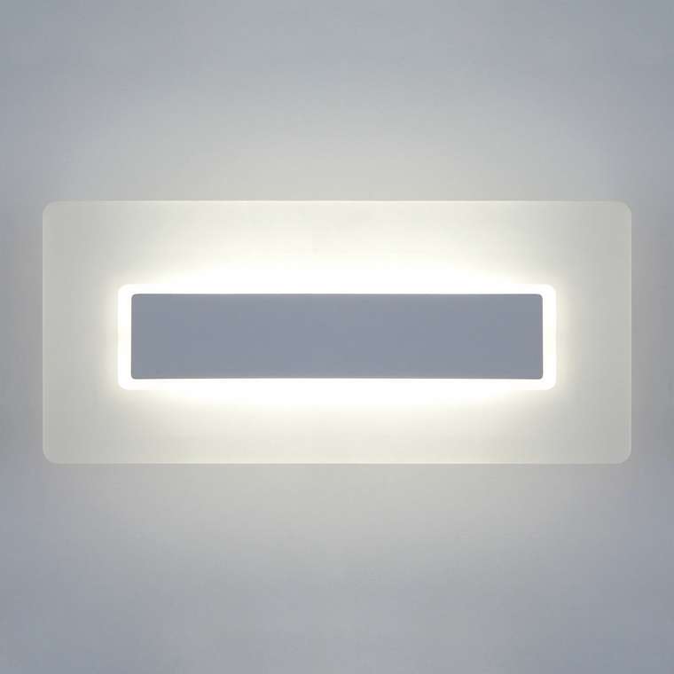 Светильник настенный светодиодный 40132/1 LED белый Square