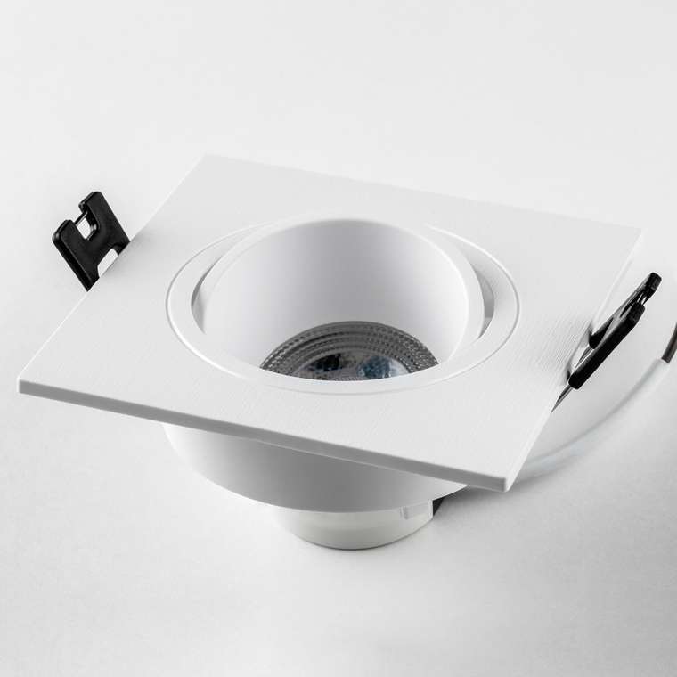Рамка (светильник) PVC д/LED-модулей 941хх и LED-ламп D50мм SINGO QUAD БЕЛЫЙ