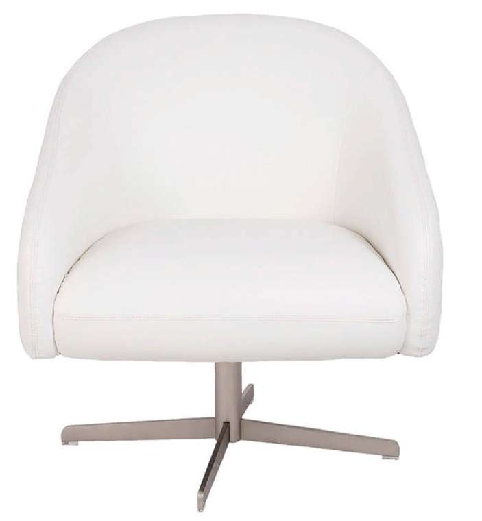 Кресло в обивке из кожи белого цвета
