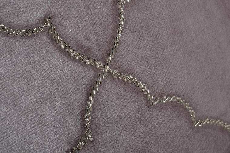 Подушка Квадро серебряного цвета с бисером