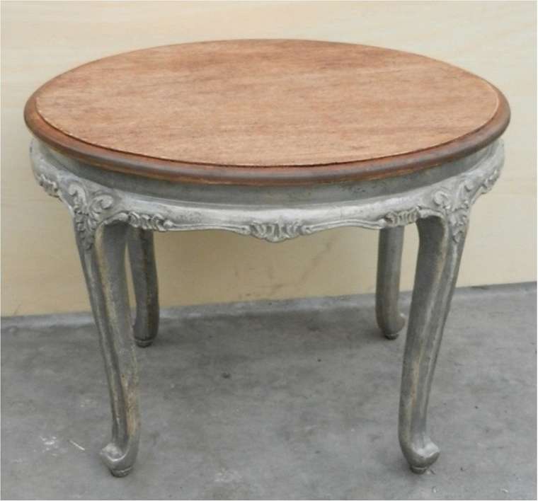 Приставной столик LIVIA