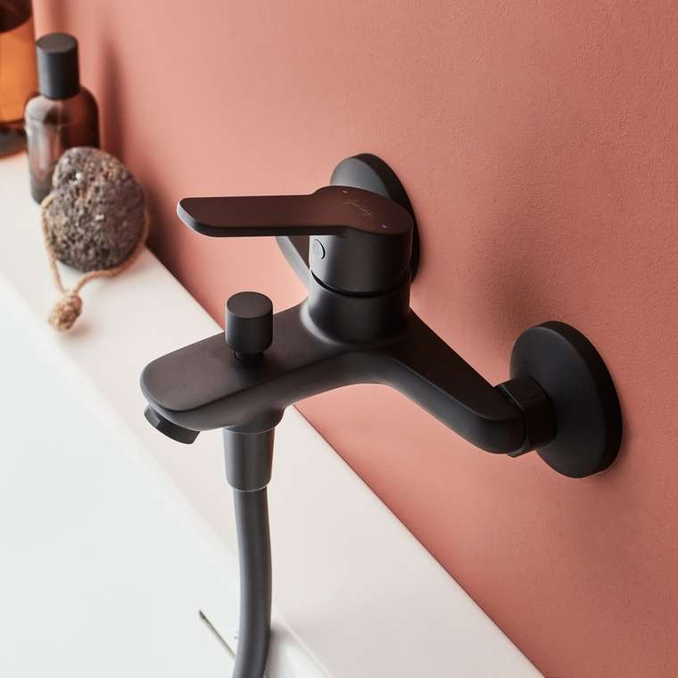 Смеситель Aime для ванны