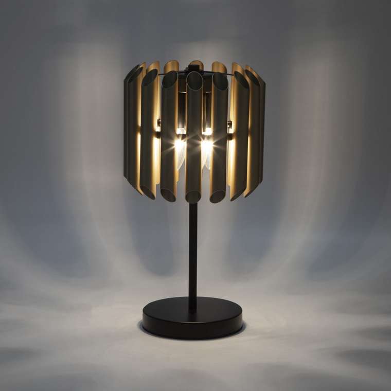 Настольная лампа Castellie из металла 