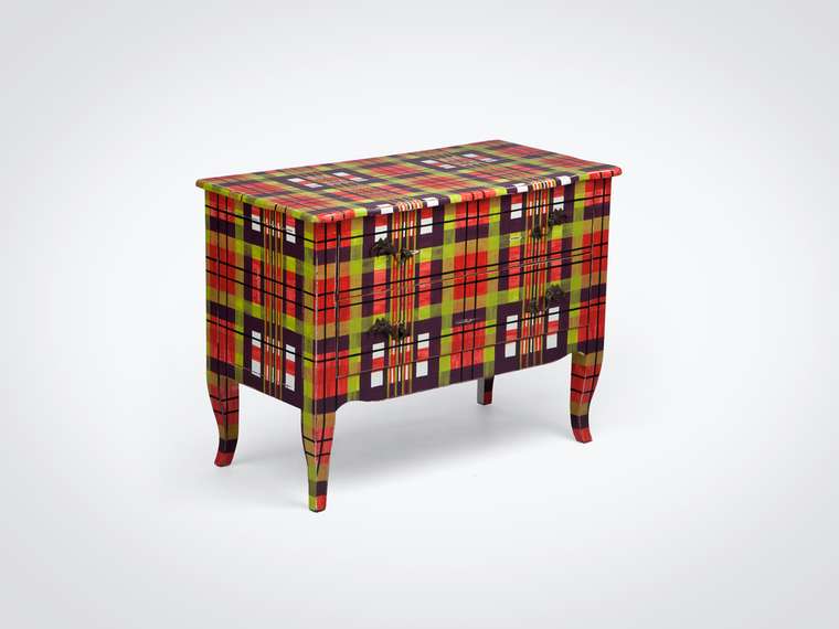 Комод из дерева махагони