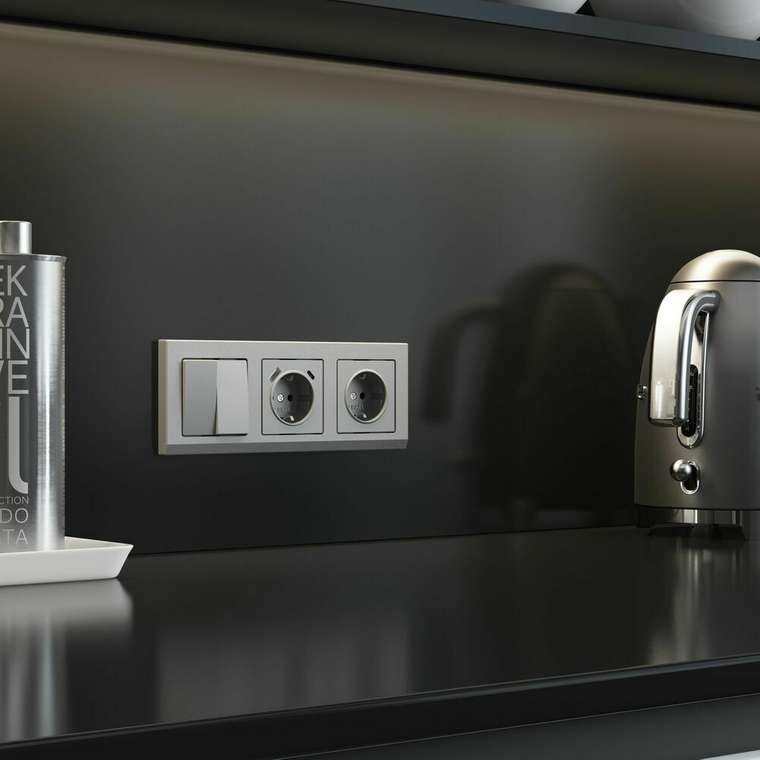 Розетка с заземлением, шторками и USB тип A+C серебряный матовый W1171765 Встраиваемые механизмы серебряный матовый