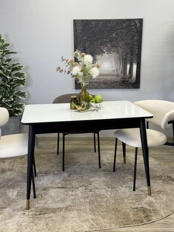 Раздвижной обеденный стол 1100K бело-коричневого цвета