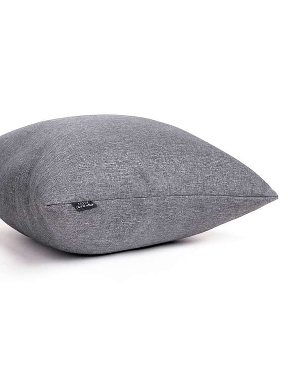 Декоративная подушка серого цвета