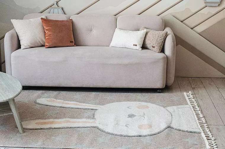 Ковер детский Rabbit 160x230 бежевого цвета
